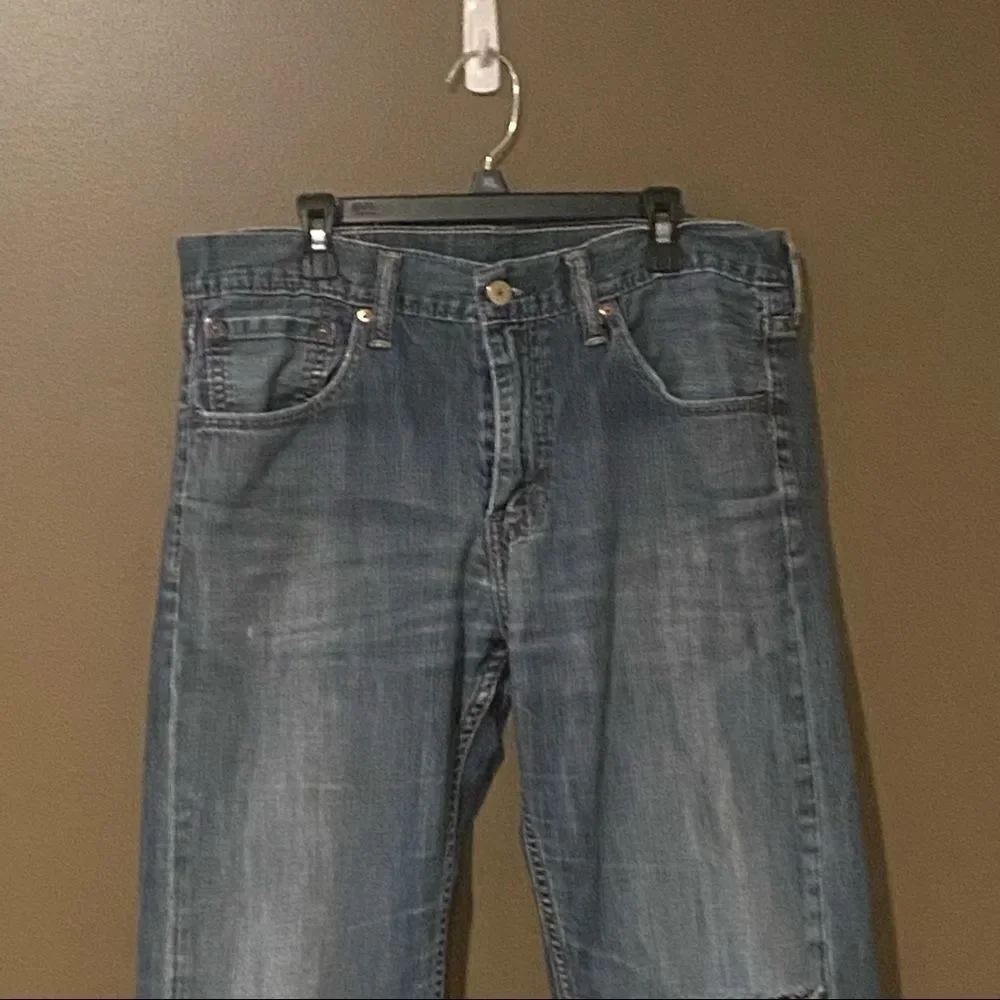 Levi’s Men’s Jeans Sz 32X32 Distressed